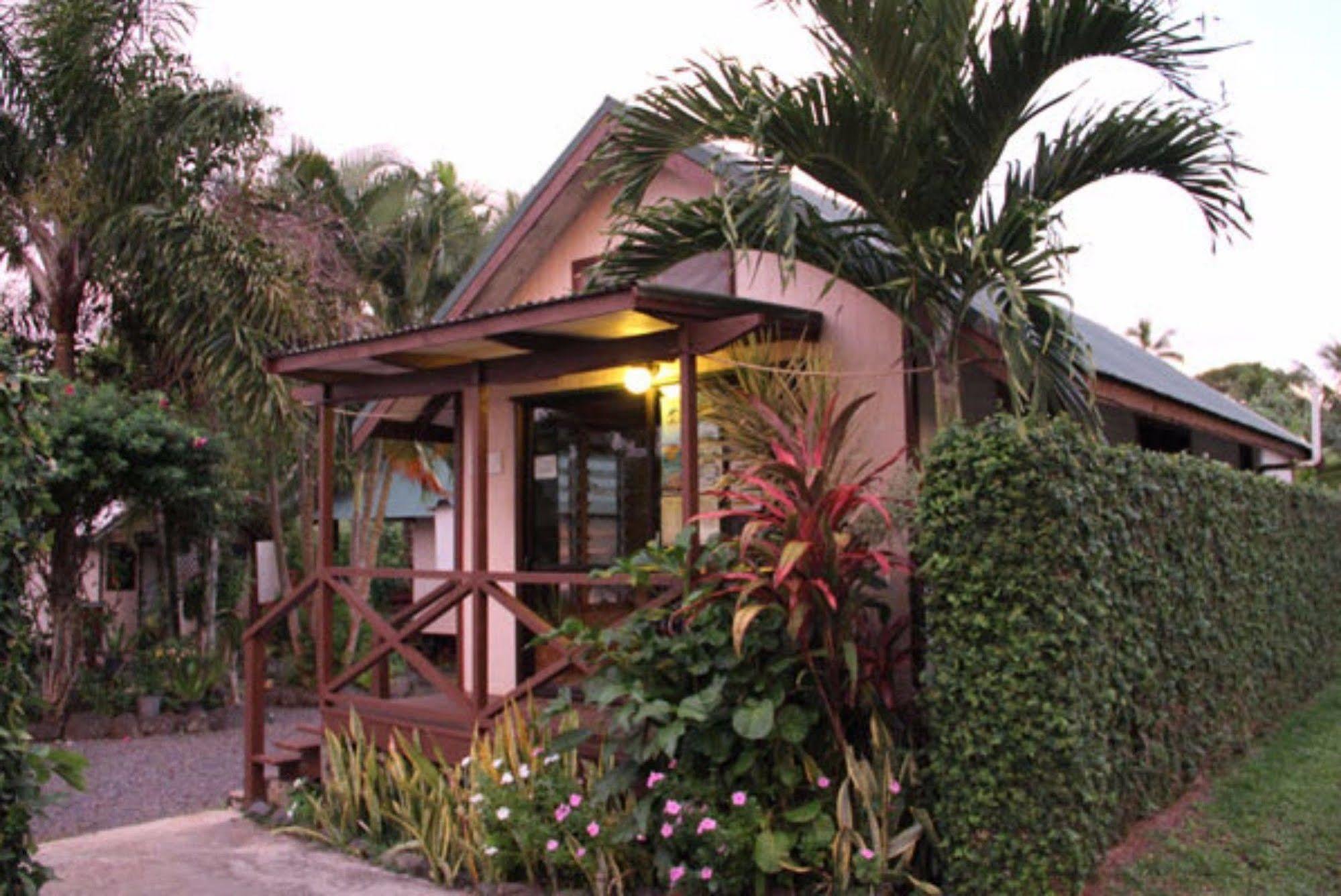 アバルア Aroko Bungalowsヴィラ エクステリア 写真